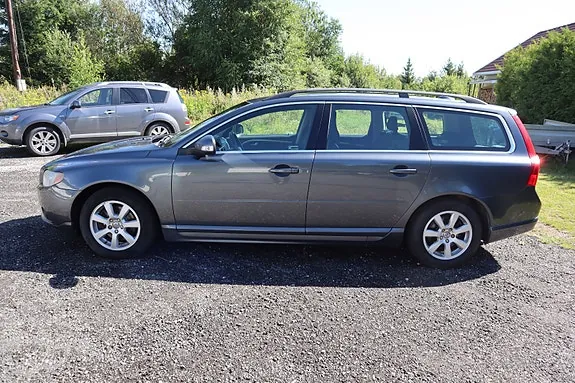 Volvo V70 2011 photo 4