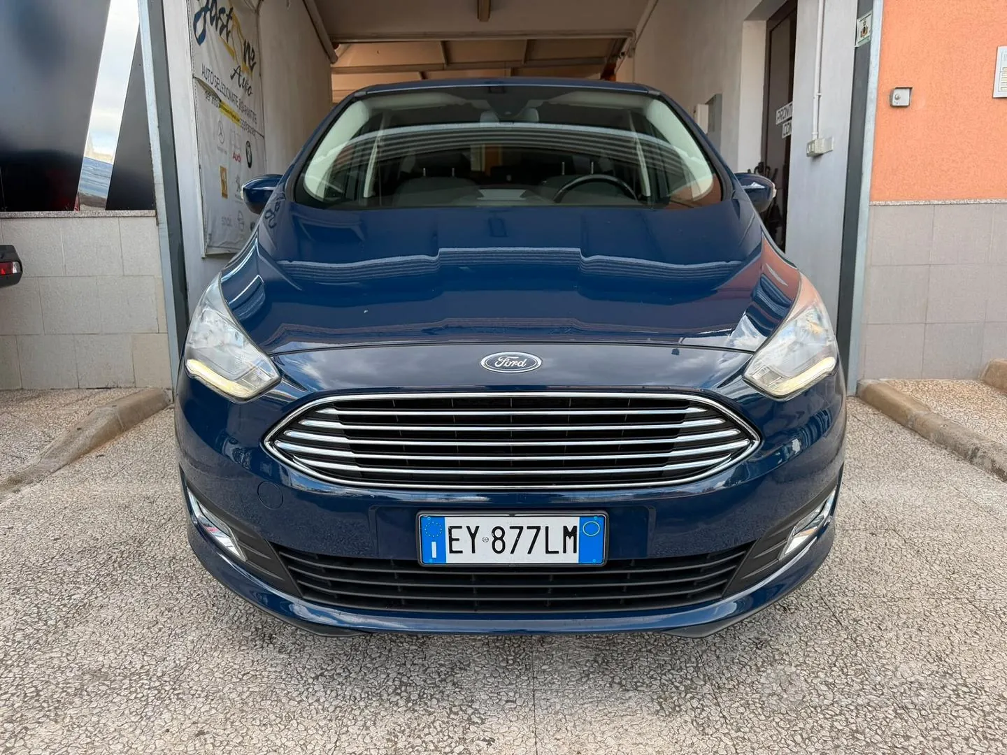 Ford C-Max 2015 photo 2