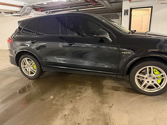 Porsche Cayenne S 2016 photo 4