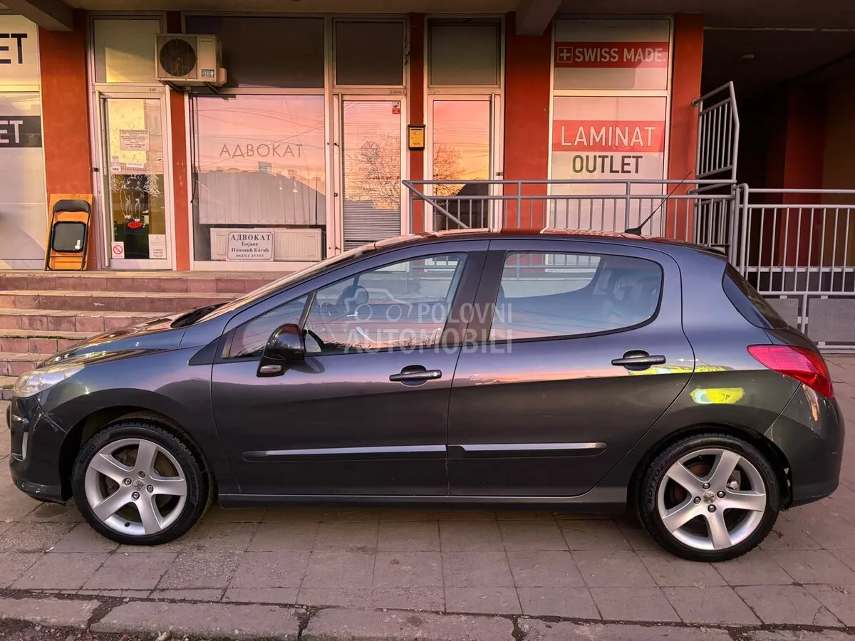 Peugeot 308 2008 photo 2