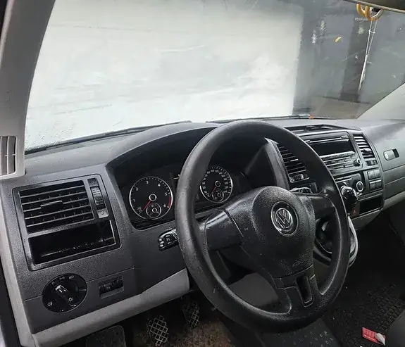 Volkswagen Transporter 2015 photo 2