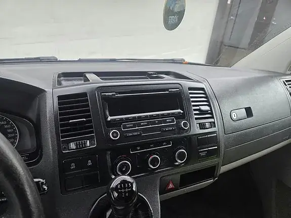Volkswagen Transporter 2015 photo 4