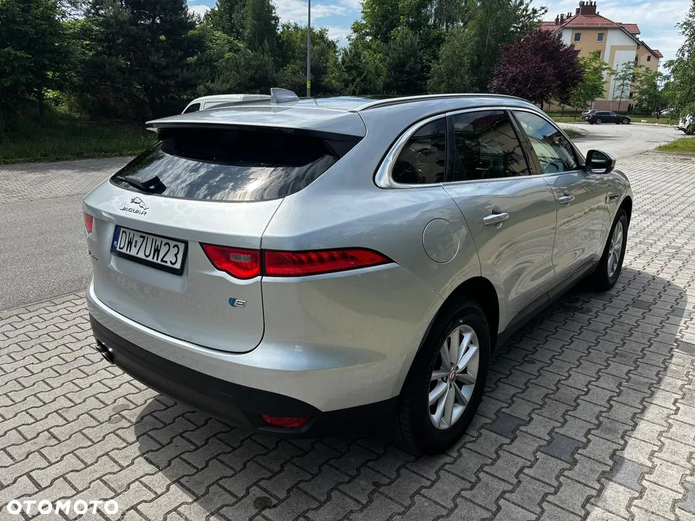 Jaguar F-Pace 2018 photo 4