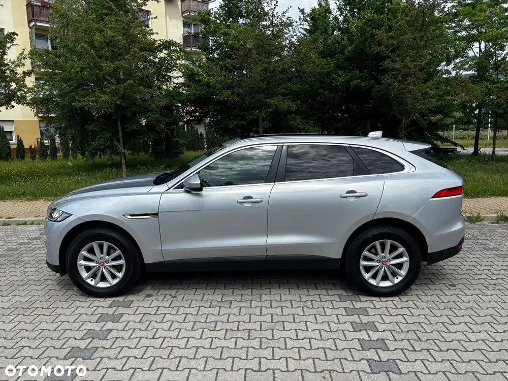 Jaguar F-Pace 2018 photo 5