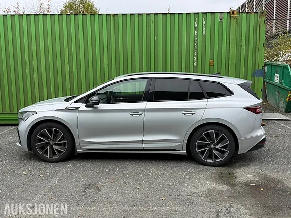 Skoda Enyaq 2022 photo 2