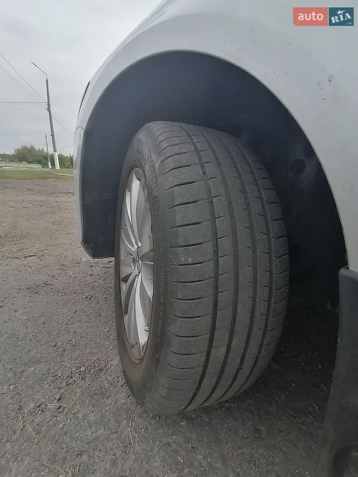 Volkswagen Passat 2010 photo 5