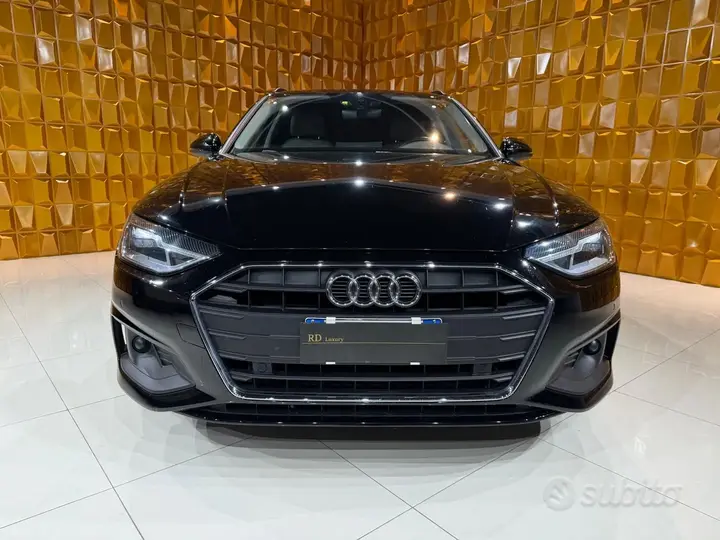 Audi A4 2022 photo 2