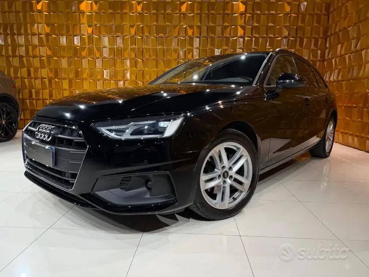 Audi A4 2022 photo 3