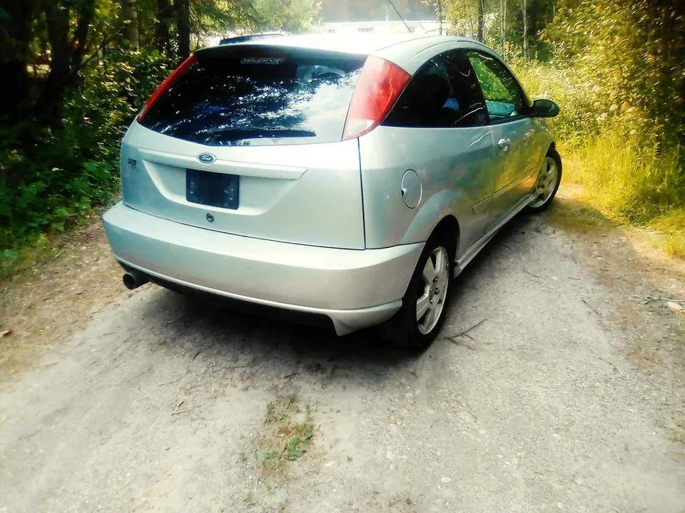 Ford Focus 2003 photo 2