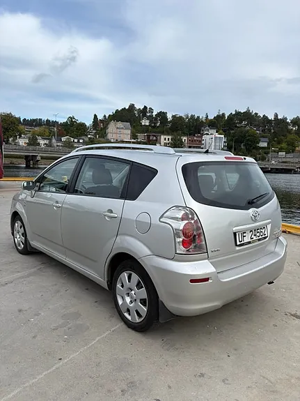 Toyota Corolla Verso 2005 photo 4