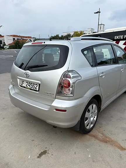 Toyota Corolla Verso 2005 photo 5