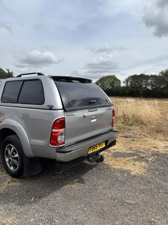 Toyota Hilux 2015 photo 5