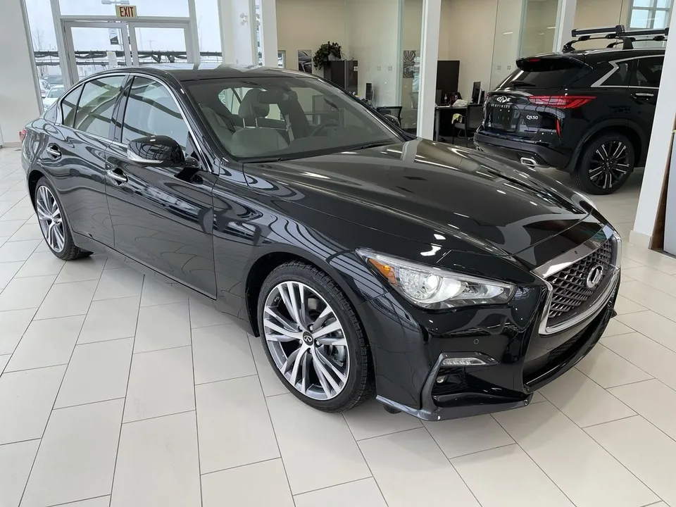Infiniti Q50 2022 photo 2