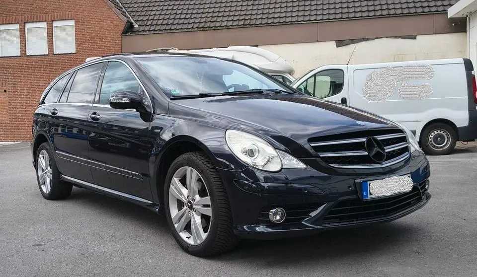 Mercedes-Benz R-Class