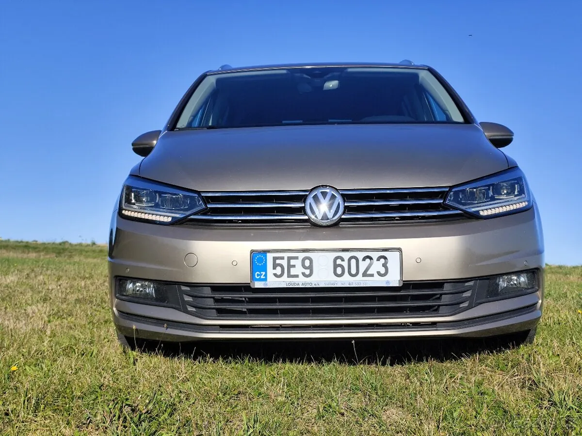 Volkswagen Touran 2018 photo 2