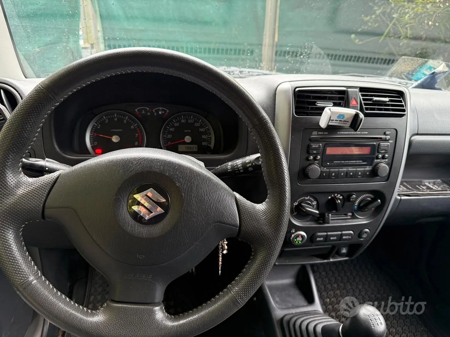 Suzuki Jimny 2011 photo 4