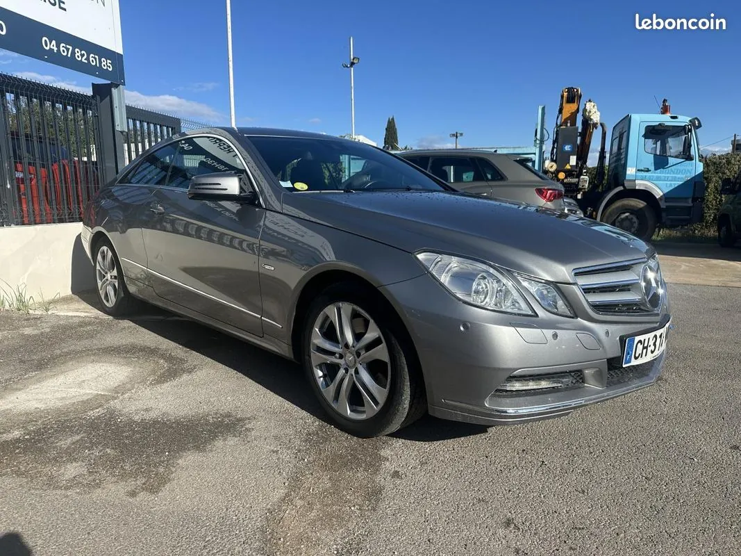 Mercedes-Benz E-Class 2012 photo 2