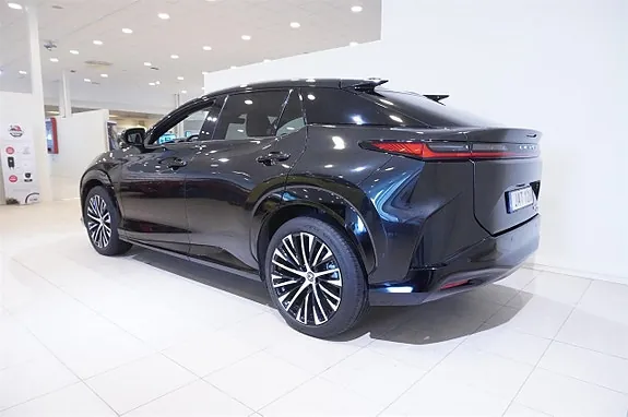 Lexus Rz450E 2024 photo 5