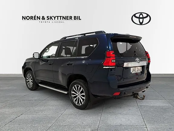 Toyota Land Cruiser 2023 photo 3