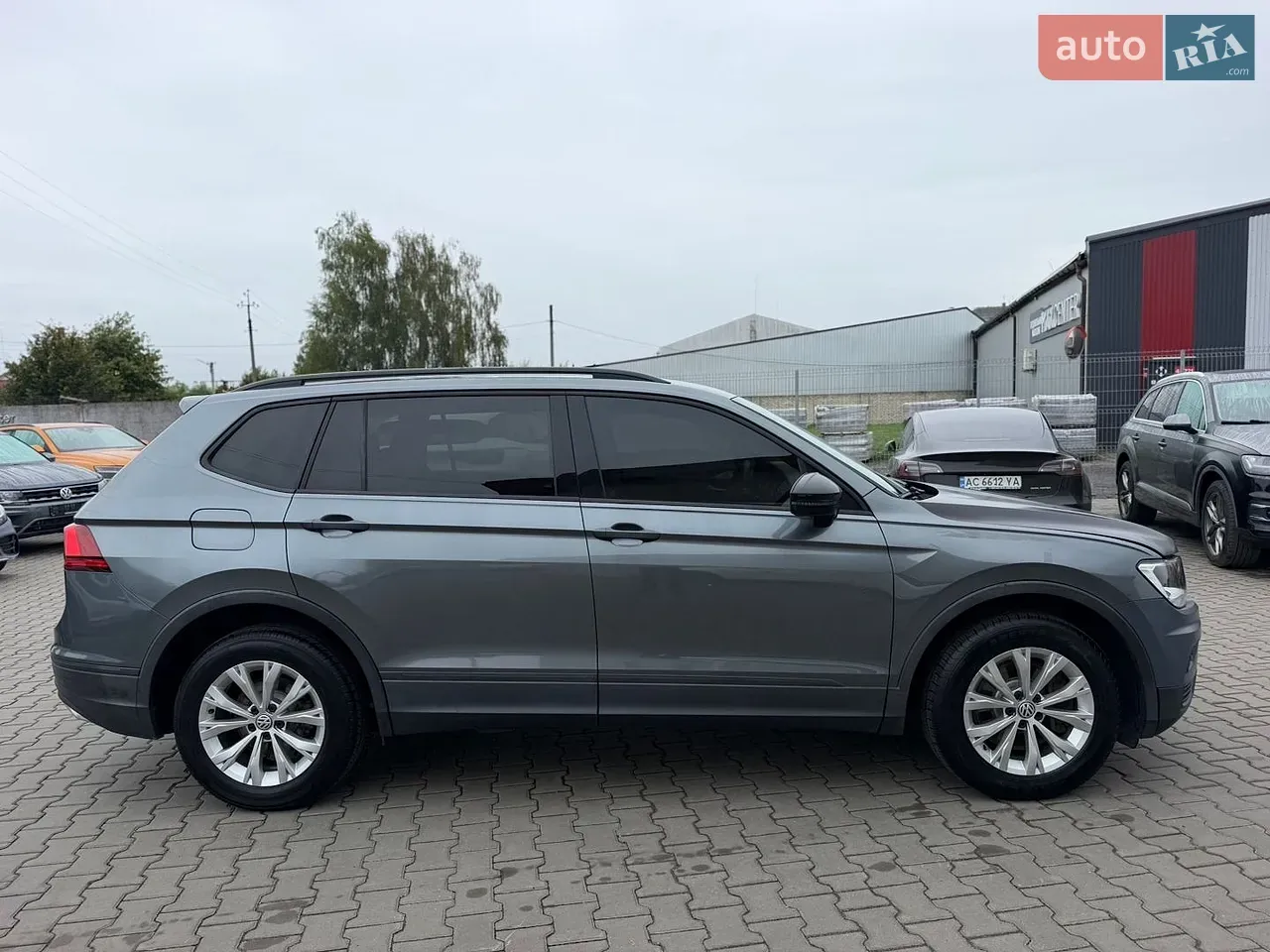 Volkswagen Tiguan 2018 photo 4