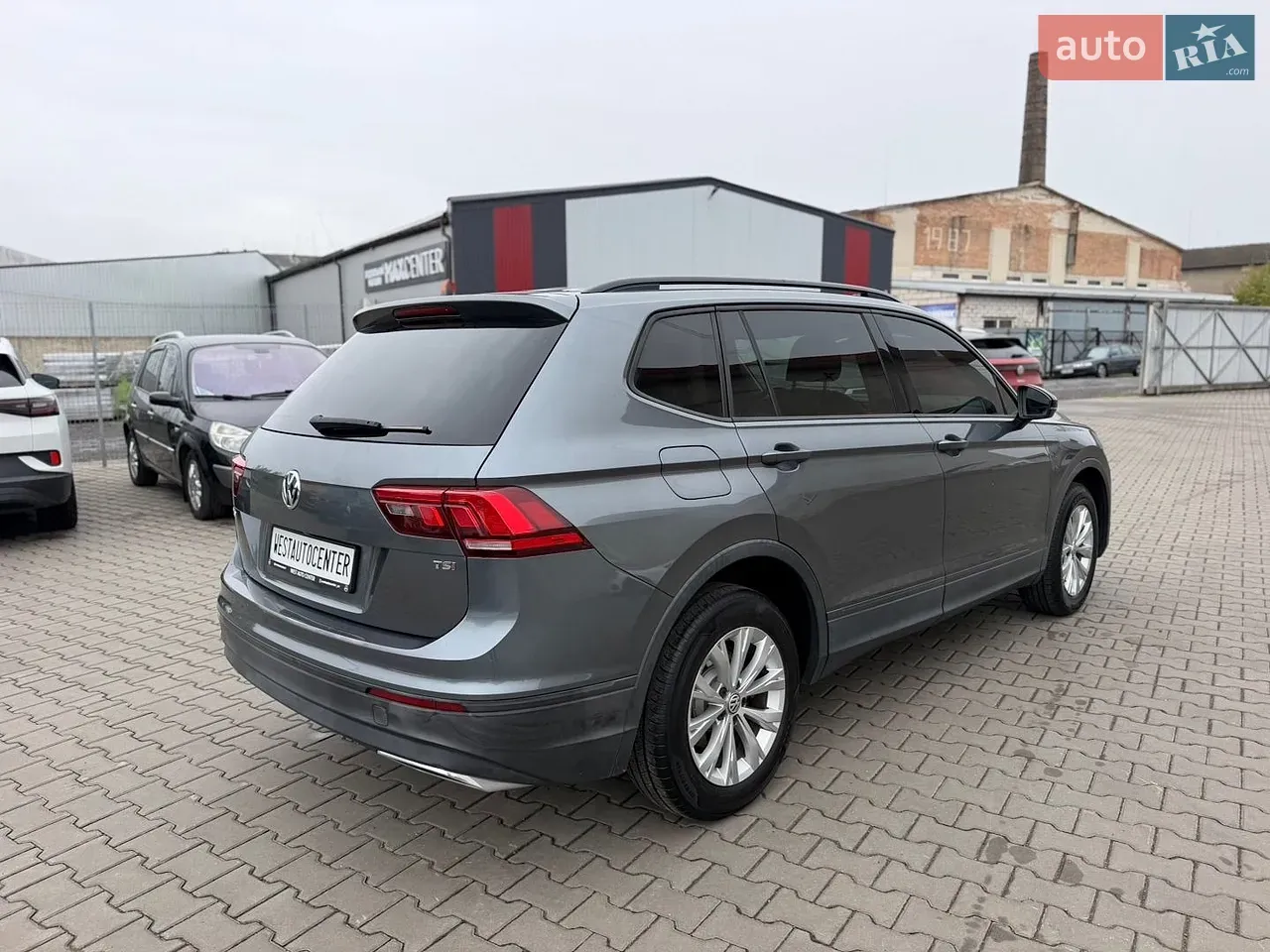 Volkswagen Tiguan 2018 photo 5