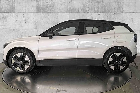 Volvo Ex30 2025 photo 2