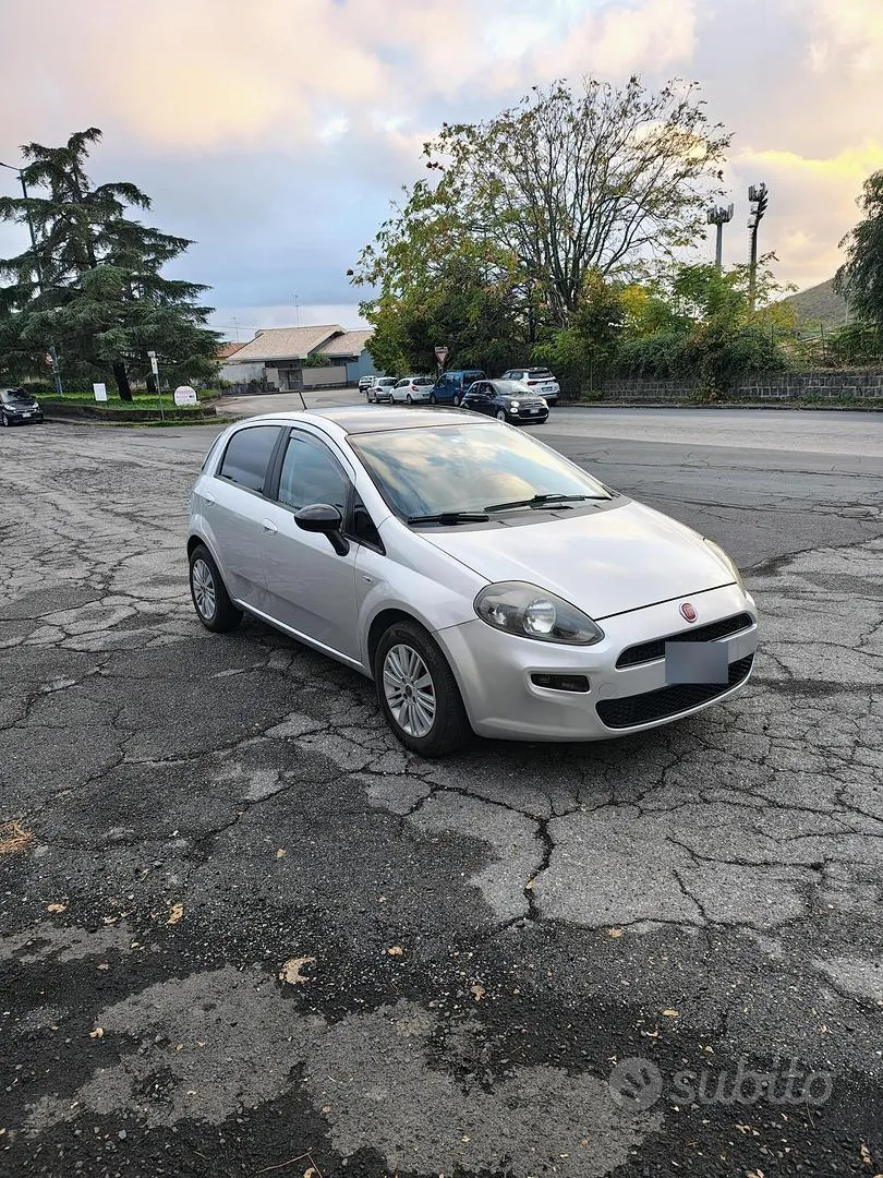 Fiat Punto Evo 2012 photo 2