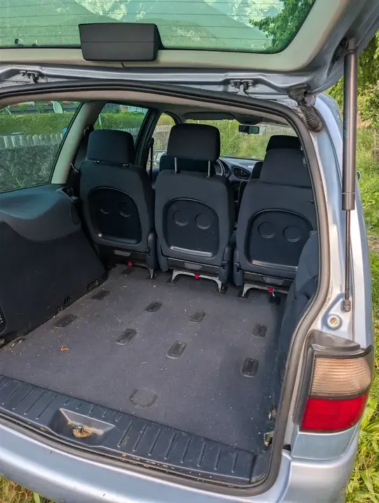 Volkswagen Sharan 2000 photo 3