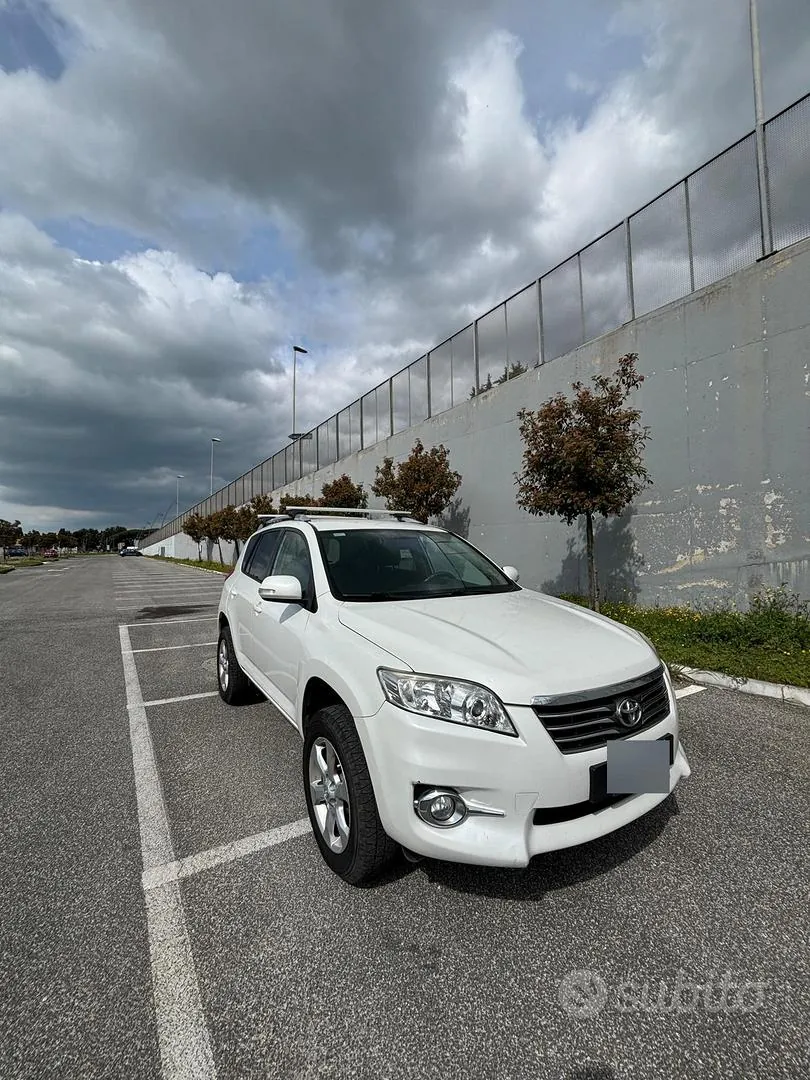 Toyota Rav4 2011 photo 5