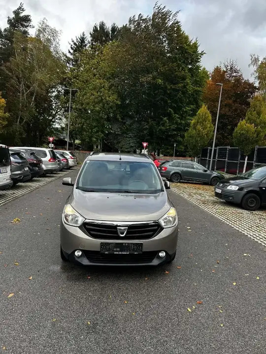 Dacia Lodgy