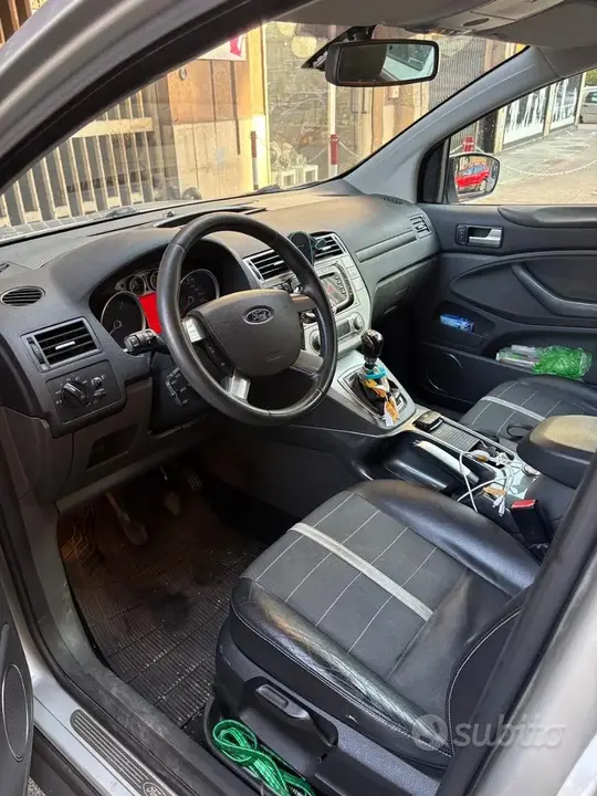 Ford Kuga 2009 photo 2