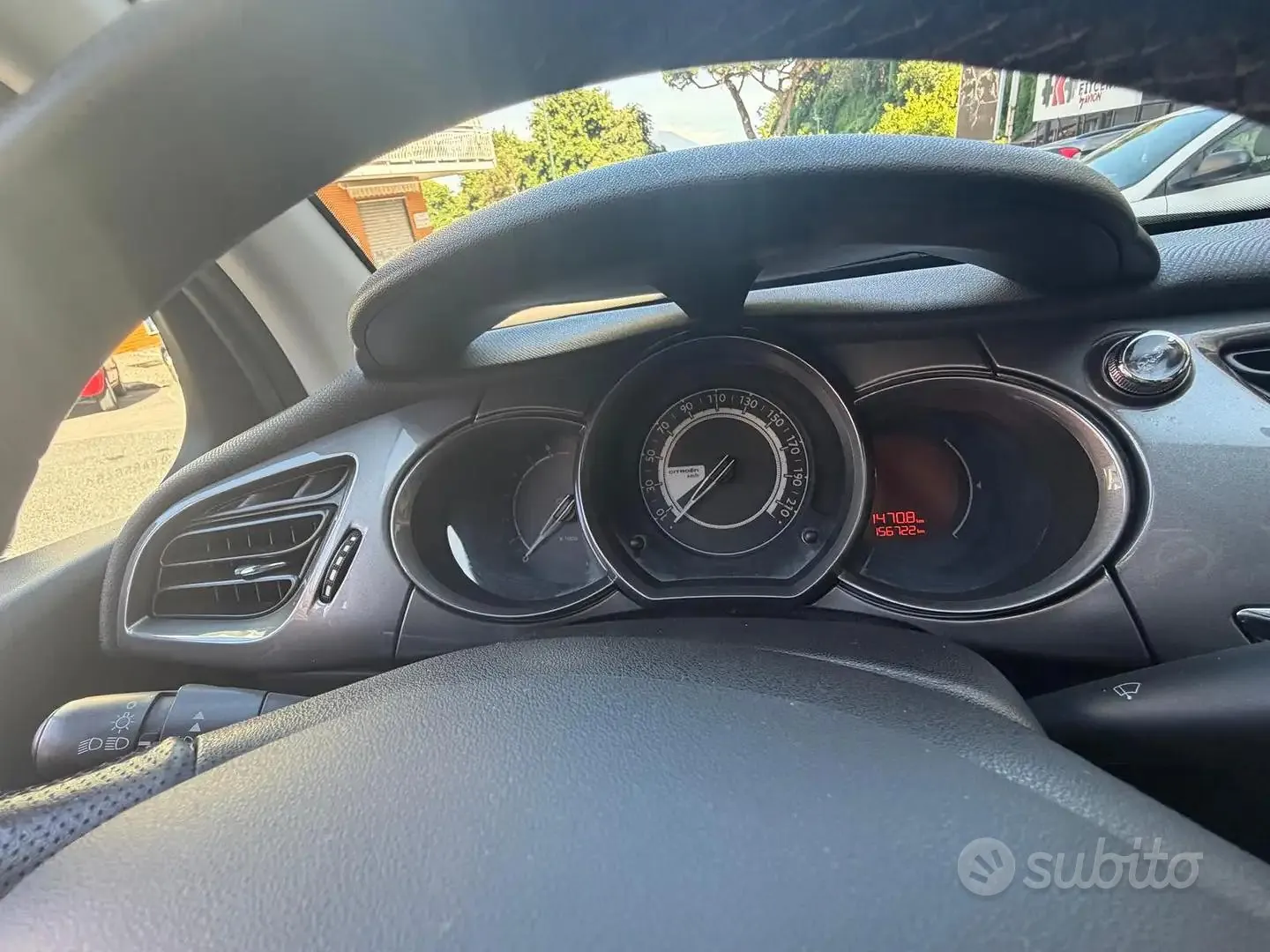 Citroen C3 2015 photo 2