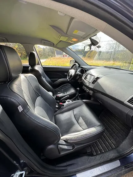 Mitsubishi Outlander 2008 photo 2