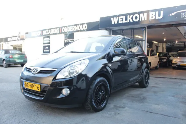 Hyundai I20 2009 photo 2