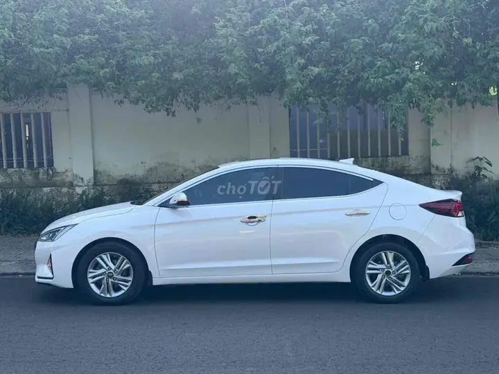Hyundai Elantra 2020 photo 5