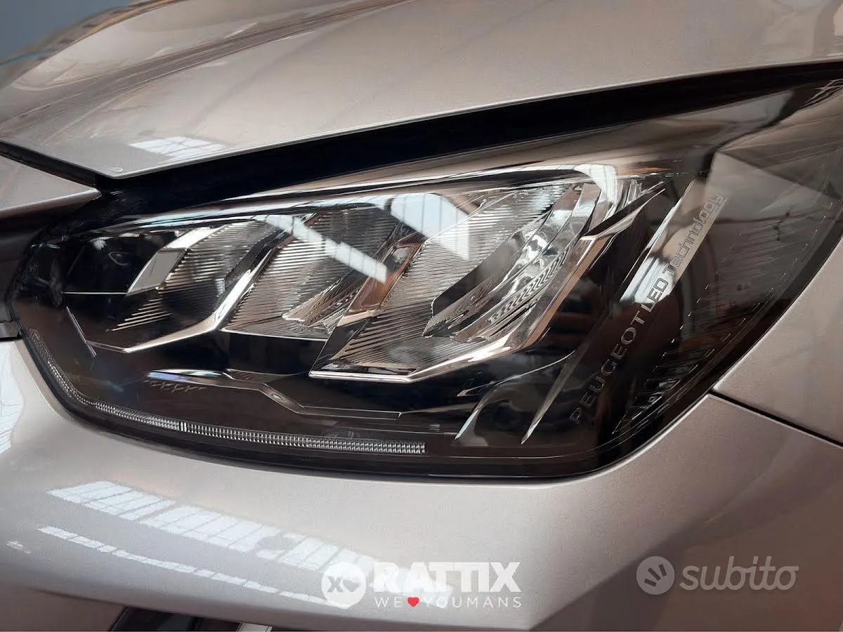 Peugeot 208 2025 photo 3