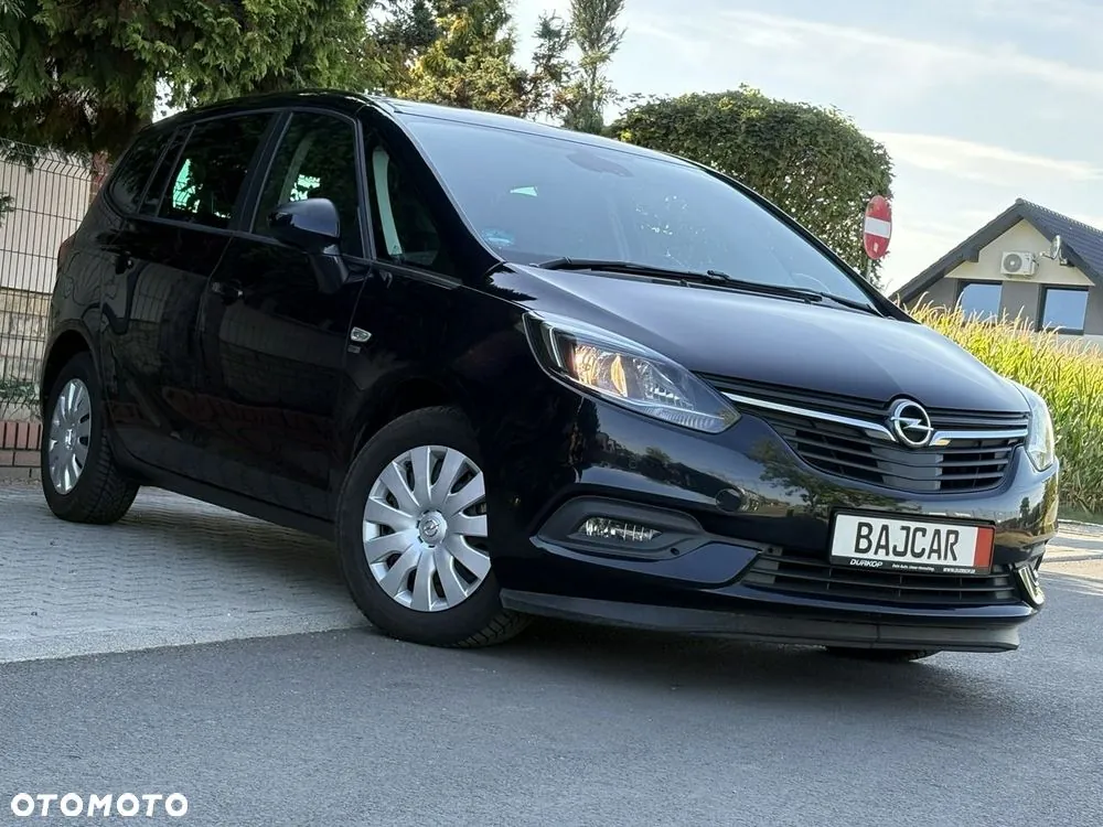 Opel Zafira 2019 photo 2