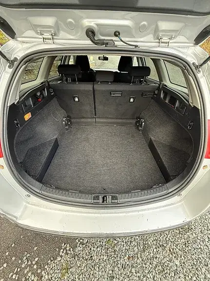 Toyota Auris 2015 photo 5