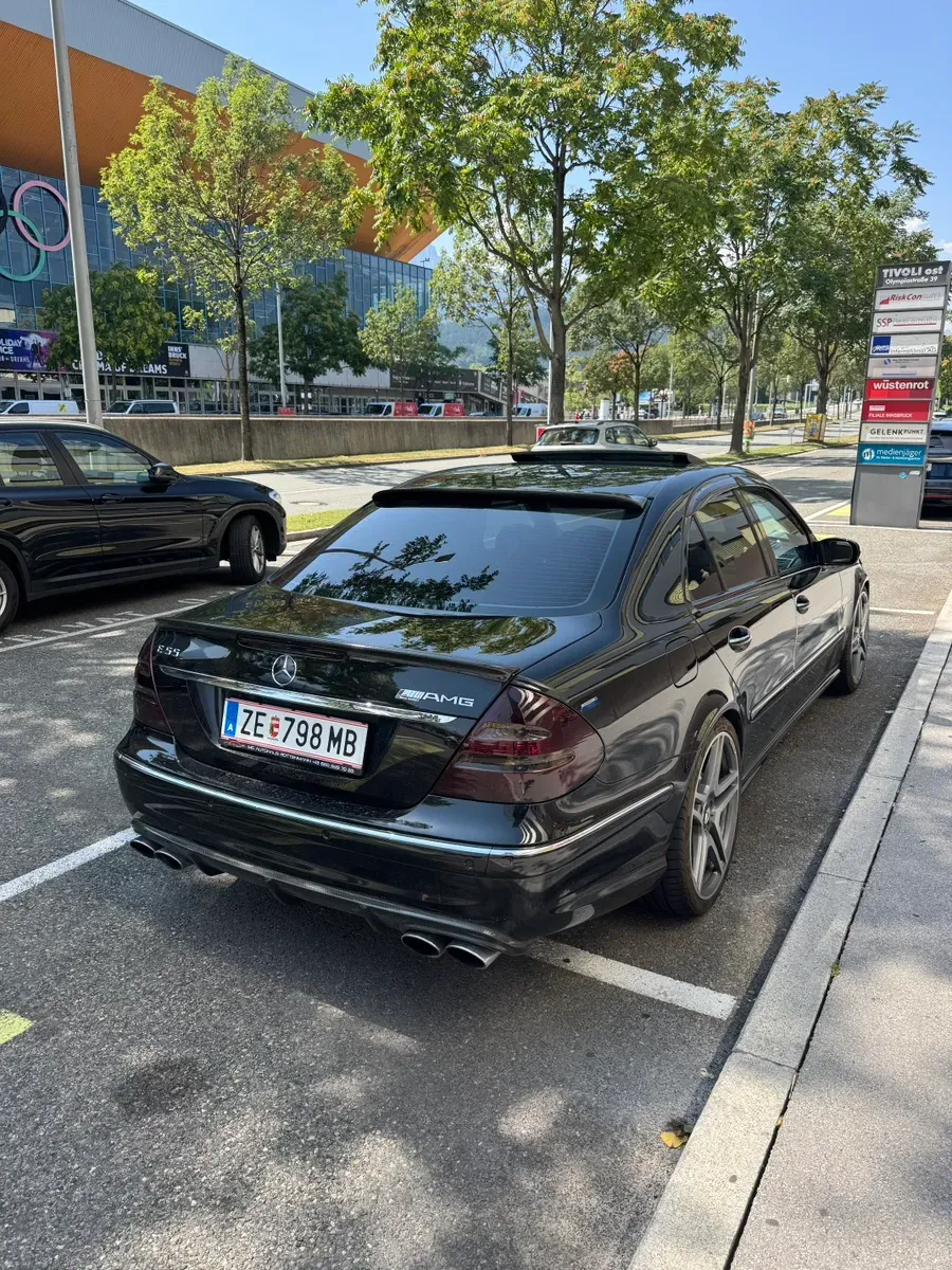 Mercedes-Benz E-Class 2005 photo 3