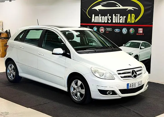 Mercedes-Benz B180