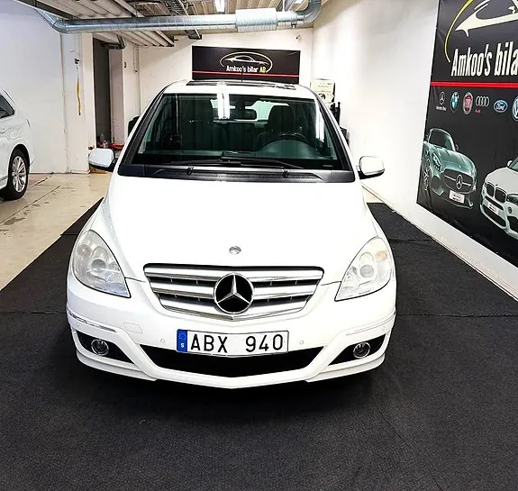 Mercedes-Benz B180 2010 photo 4