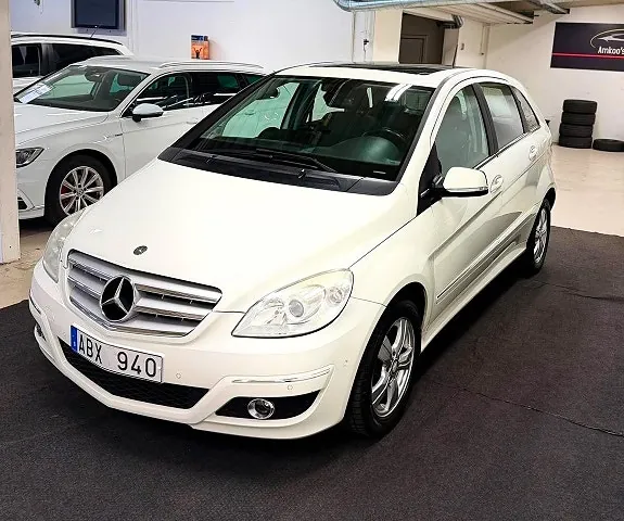 Mercedes-Benz B180 2010 photo 5