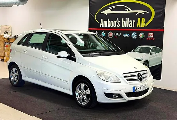 Mercedes-Benz B180 2010 photo 2