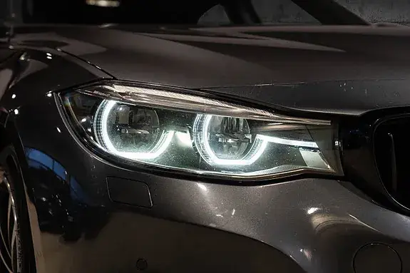 BMW 330I 2018 photo 4