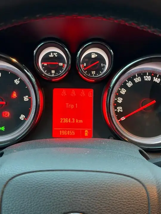 Opel Astra J