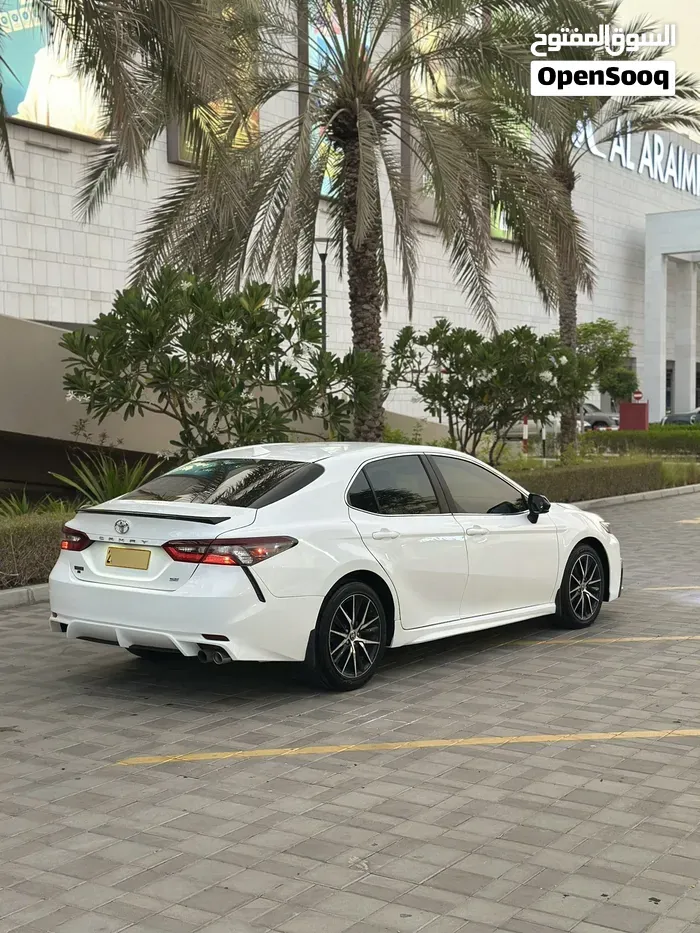 Toyota Camry 2021 photo 3