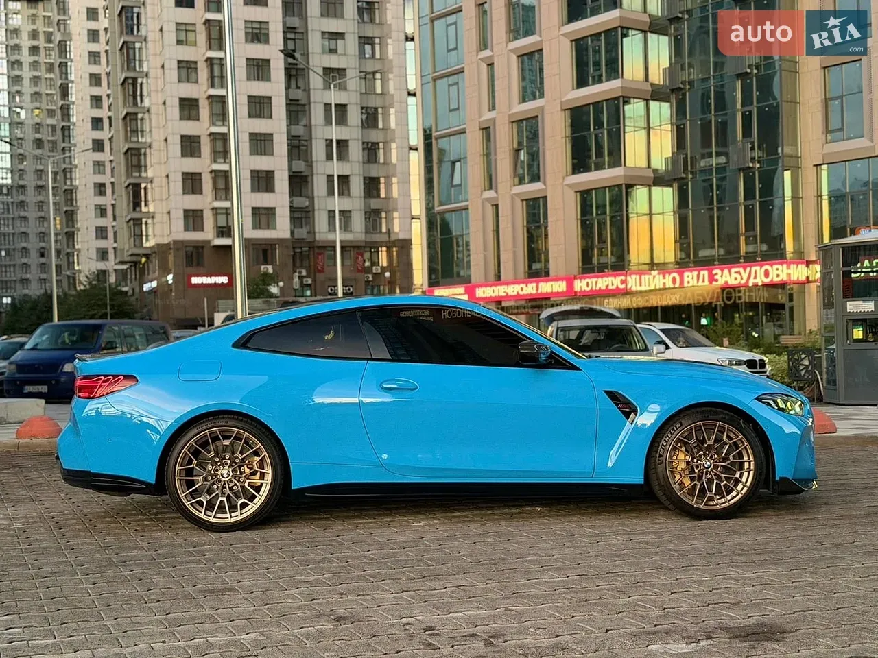BMW M4 2024 photo 2