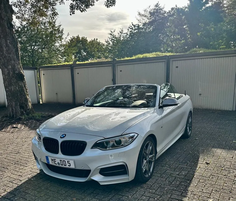 BMW M240I