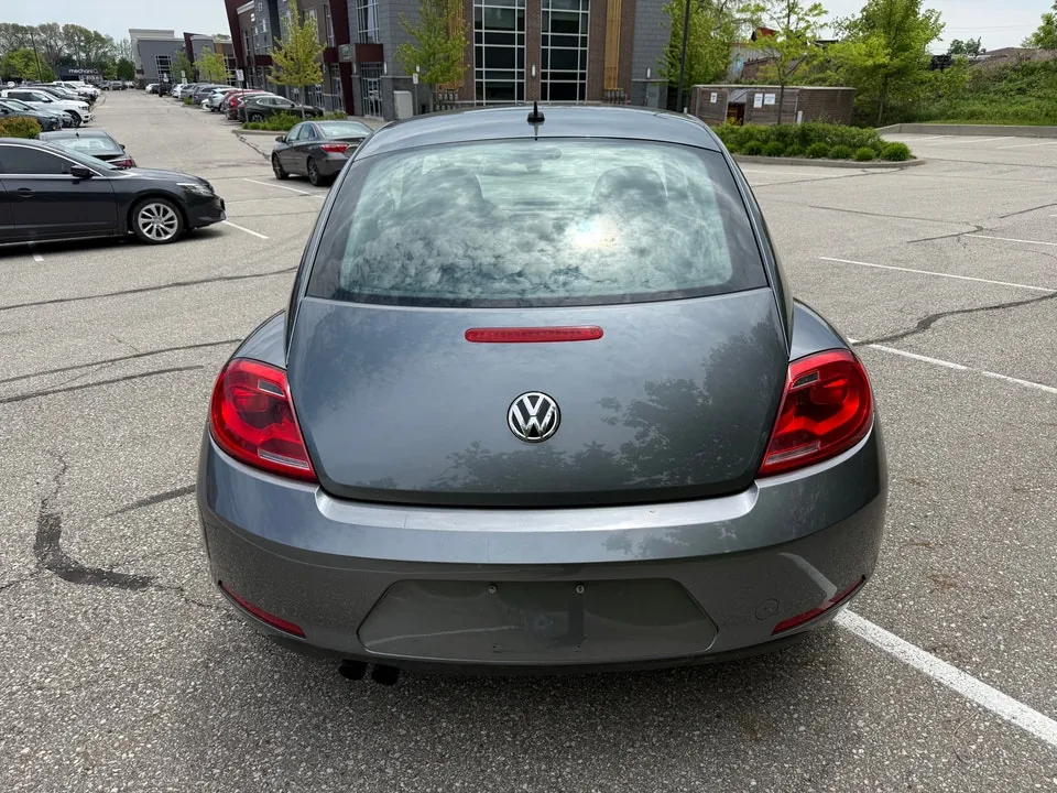 Volkswagen Beetle 2015 photo 5