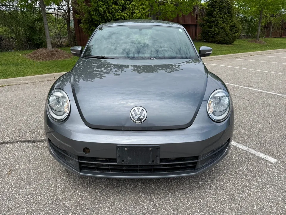 Volkswagen Beetle 2015 photo 2